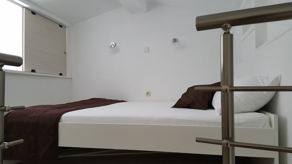 Apartments Rotim Зострог Екстер'єр фото