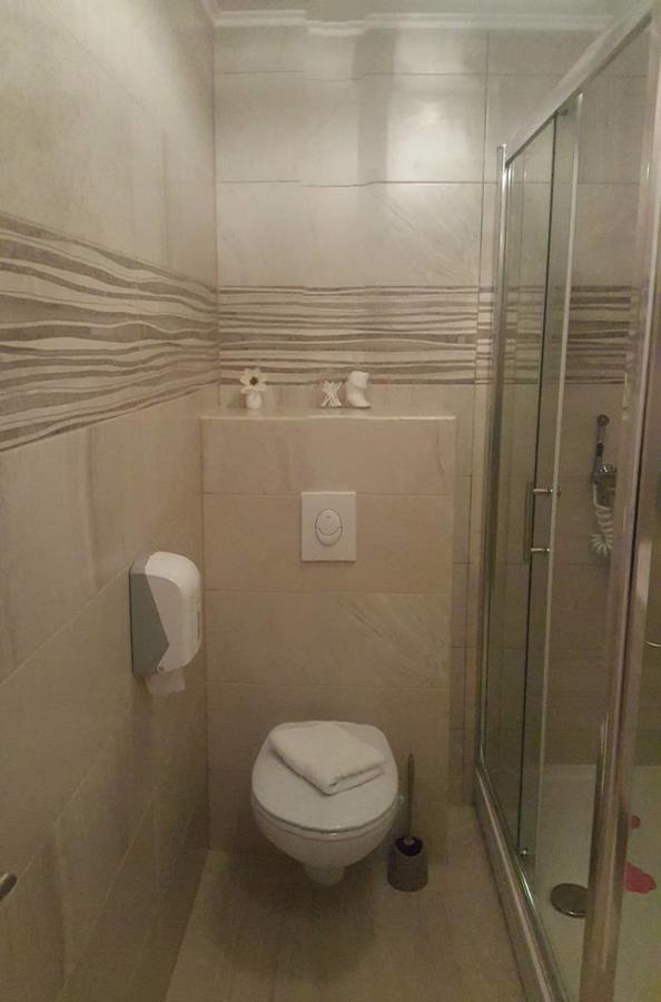 Apartments Rotim Зострог Екстер'єр фото